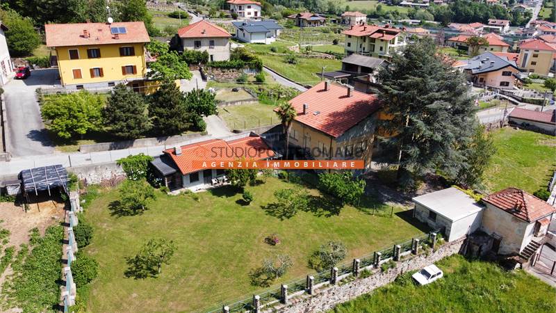 Casa indipendente con giardino